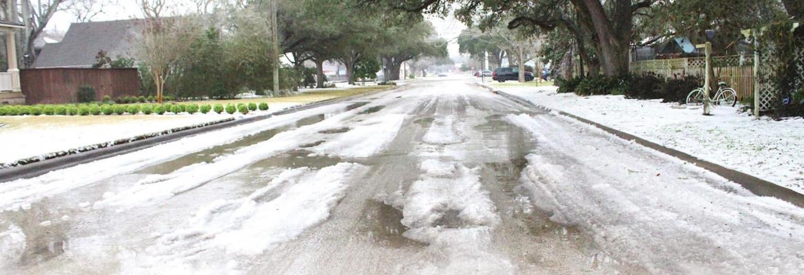 Slushy and snowy streets could be seen all over Austin County following Winter Storm Uri’s snowfall last week. (Cole McNanna/Sealy News)