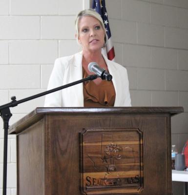 Sealy EDC Executive Director Kimbra Hill presents during the Dec. 7 meeting of the Sealy City Council. Wednesday, it was announced she will be appointed acting City Manager Monday, Dec. 20, after current City Manager Warren Escovy resigned from his post. HANS LAMMEMAN