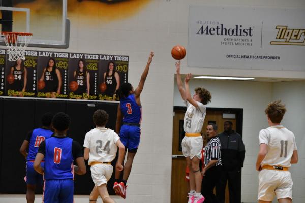 Sealy Hale Demaree fires up a jump shot during the home loss to Brookshire Royal.