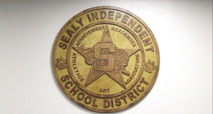 Sealy ISD announced its mask requirement will be lifted at the end of the school calendar, May 27. (Cole McNanna/Sealy News)