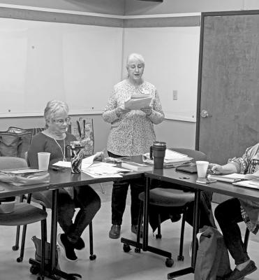 Pat Allee presenting the “Healthy Aging” Program. CONTRIBUTED PHOTO