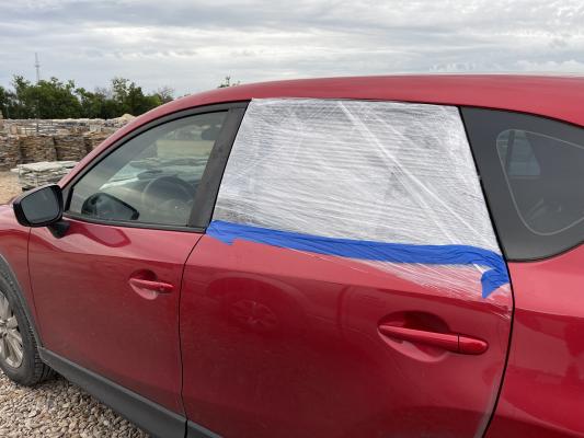 Three cars’ back windows were smashed as part of five car break-ins reported at Apex Stone Wednesday afternoon in San Felipe. COURTESY PHOTO