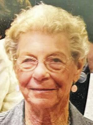 SHIRLEY HOEK SVINKY
