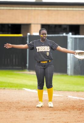 Sealy senior Antreece Coleman takes to the field during last Saturday’s contest with Bellville. PHOTO BY ABENEZER YONAS