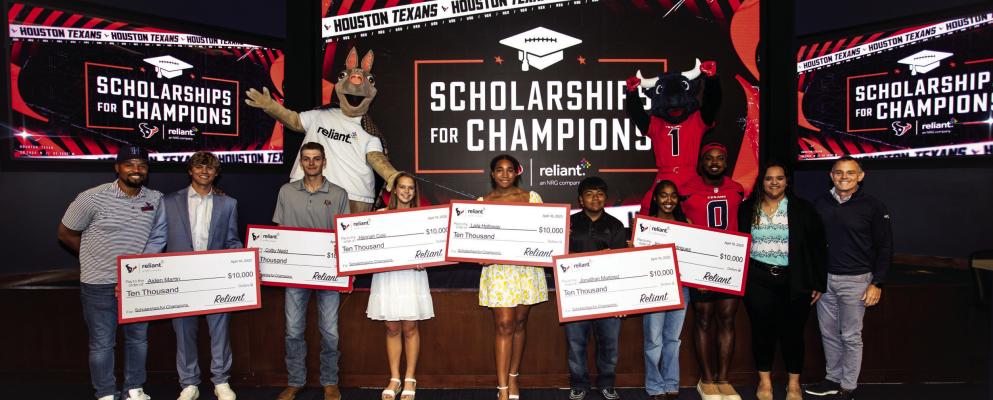 Sealy’s Nedd gains $10K Reliant scholarship