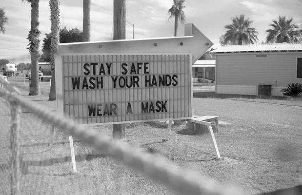 A sign in Hidalgo County urges residents to stay safe during the COVID-19 pandemic. Miguel Gutierrez Jr./The Texas Tribune