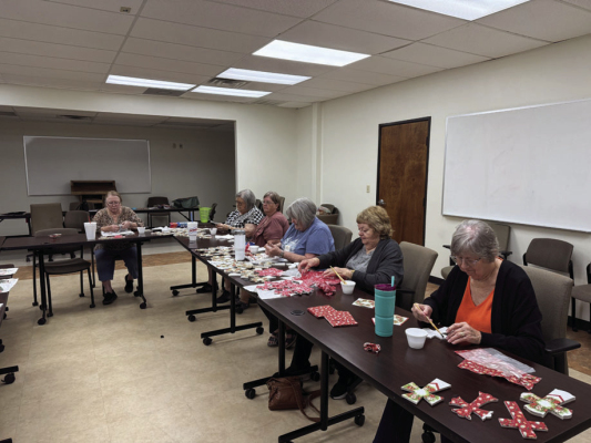 Right to left: Jessie Kokemor, Doris Glenewinkel, Danita Schovajsa, Barney Zimmerman, Mary Ann Eckermann, Shirley Beum. COURTESY PHOTO