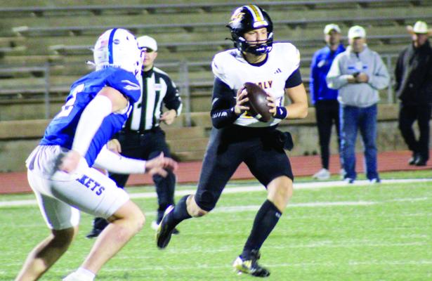 Sealy junior quarterback Kane Killough was a one-man wrecking crew last Friday in leading the Tigers to an easy win in the bi-district round of the playoffs. Sealy will now take on Hamshire-Fannett in the area round this Friday. PHOTO BY WILSON CHANEY