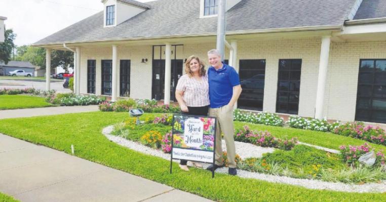 The Garden Club of Sealy’s Business Yard of the Month for August was chosen as Austin County State Bank at 325 Meyer Street. Accepting the recognition are Rosa Hawkes and Russ Rainwater. COURTESY PHOTOS