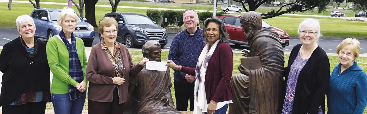 Sealy Pregnancy Resource Center receives donation