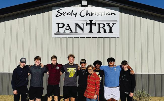 Sealy Christian Pantry open at new location