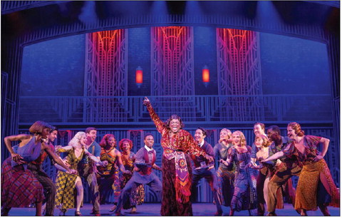 Single tickets for the upcoming engagement of SOME LIKE IT HOT, the “Super-Sized, All-Out Song-And-Dance Spectacular!” (The New York Times), will go on sale. SOME LIKE IT HOT will play a limited one-week Houston engagement at the Hobby Center for the Performing Arts, March 24-29, 2026, as part of the Memorial Hermann Broadway at the Hobby Center 2025-2026 Season.