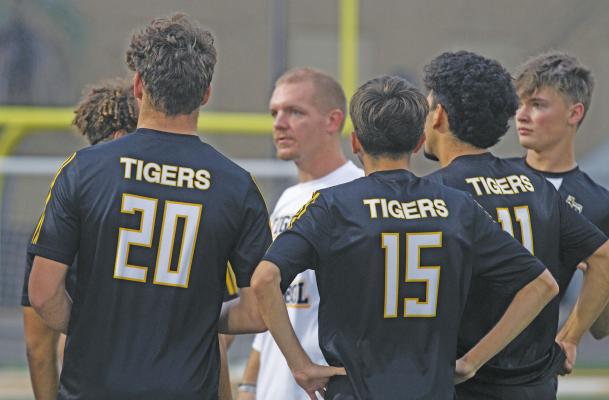 The Sealy Tigers will open up the playoff season Friday at T.J. Mills Stadium against Houston Scarborough. PHOTOS BY JIMMY GALVAN