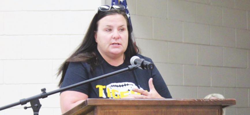 Sealy Community Foundation President Melanie Willingham spoke on the economic impact her organization brings to the community during Tuesday’s regular City Council Meeting. HANS LAMMEMAN