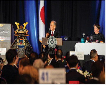 Governor Greg Abbott received the Sun and Star Legacy Award and showcased Texas’ thriving economic partnership with Japan during the Japan American Society DFW Awards Gala.