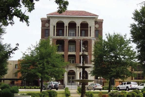 Abbott celebrates groundbreaking of new Terrell State Hospital