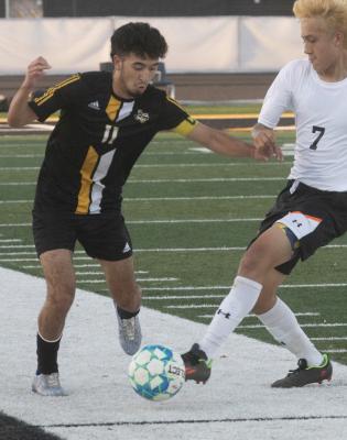 Amador Lopez PHOTOS BY JIMMY GALVAN