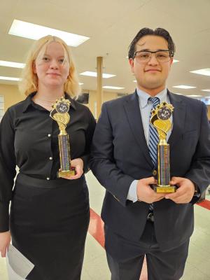 Brazos duo shine at debate tourney