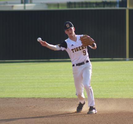 Tyler Hennessey throw
