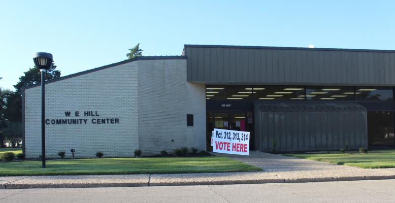 Voters voted at their local polling locations for the Constitution Amendment election yesterday, Nov. 2. HANS LAMMEMAN