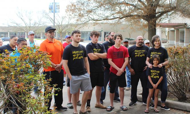 The crowd on hand for the ribbon cutting event held at 3701 Outlet Center Drive, Suite 240 in Sealy last Friday. (Cole McNanna/Sealy News)