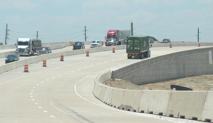 All travelers on Interstate 10 recently switched to using the new bridge in front of Kathy’s Korner as they enter Austin County. It’s one of the progression signs shown in the I-10 expansion project. COLE McNANNA