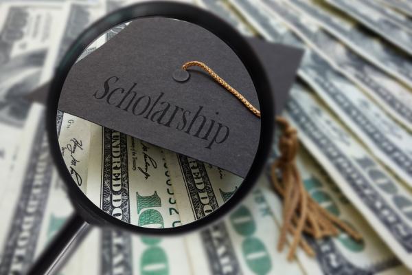 Horticulture committee awarding scholarships