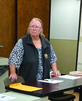 Jessie Kokemor presents program on caregiver self-care.