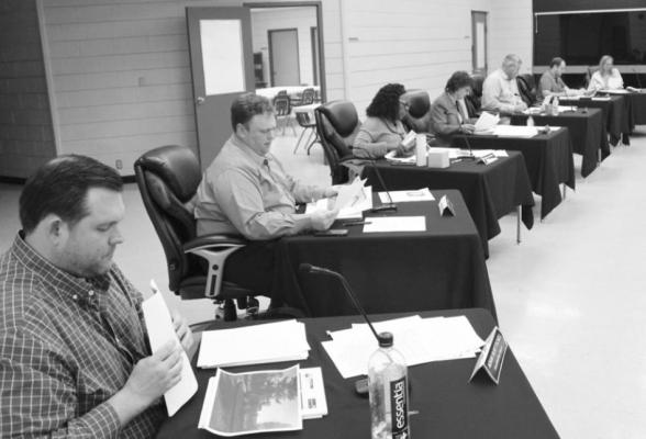 A full quorum was present to discuss the development moratorium during Sealy City Council’s meeting Tuesday, Dec. 7. HANS LAMMEMAN