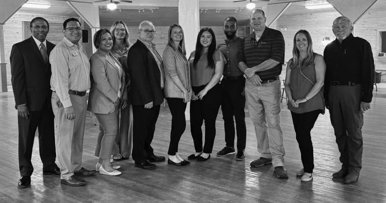 It was great to see so many local entrepreneurs and small business owners connecting and sharing ideas at the Small Business Meetup. Thank you Sealy TX Economic Development Corporation for letting us be a part of this great event.