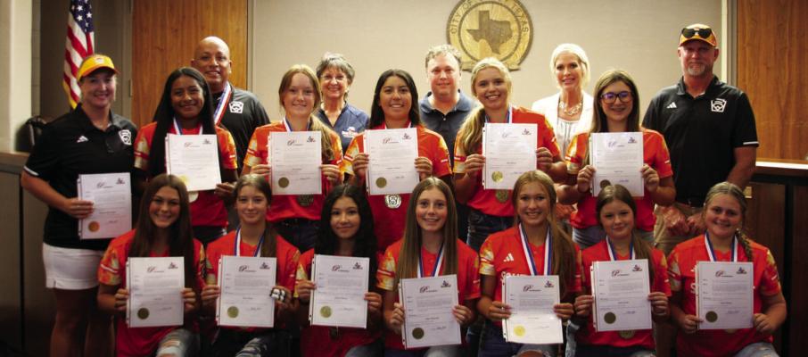 Each player and coach received a copy of the city of Sealy’s proclamation honoring the team for its accomplishments. ALL PHOTOS BY ABENEZER YONAS