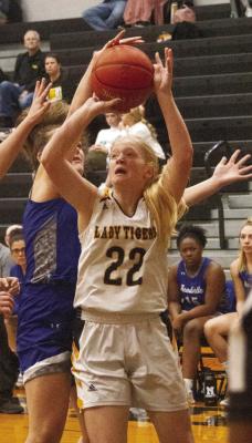 Sealy’s Elizabeth Reichardt provided Sealy with both an inside and outside threat last year.