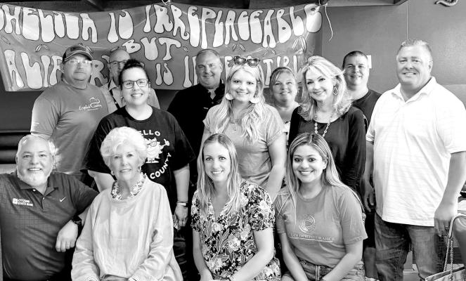 Thank you to the Chamber for the wonderful lunch as Chelsea Humes announced her departure from the Greater Sealy Chamber of Commerce. Humes said she is grateful for the incredible support from our community, our businesses, the Chamber, the amazing Blue Blazers, and her wonderful team over the past 3 years. As she to California to be closer to family, she’ll continue working remotely while the chamber transitions in its new CEO/ President.