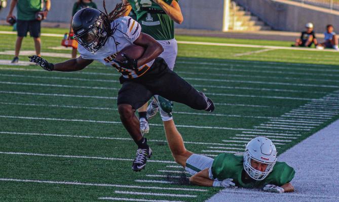 Sealy took on Taylor in its opening scrimmage of the 2025 season. The Tigers will return to T.J. Mills Stadium to take on Columbus this Friday in the second scrimmage of the season. PHOTOS BY STEVE DOAK