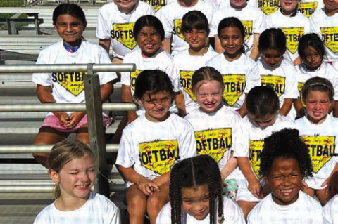 Sealy hosts a softball camp